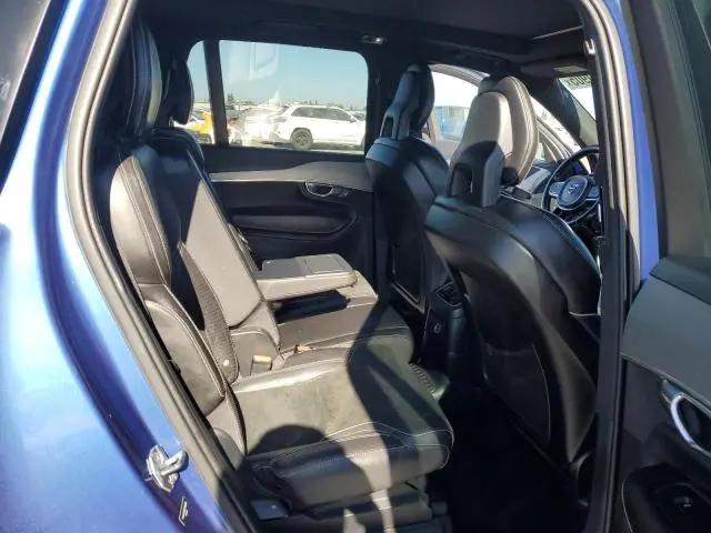2016 VOLVO XC90 T8  