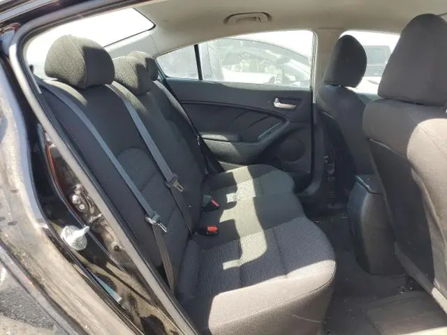 2017 KIA FORTE LX  