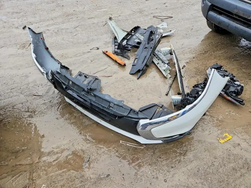 2017 MITSUBISHI OUTLANDER SE  