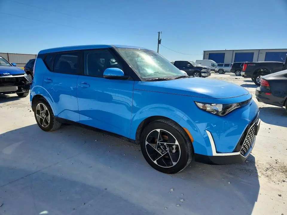2025 KIA SOUL EX  
