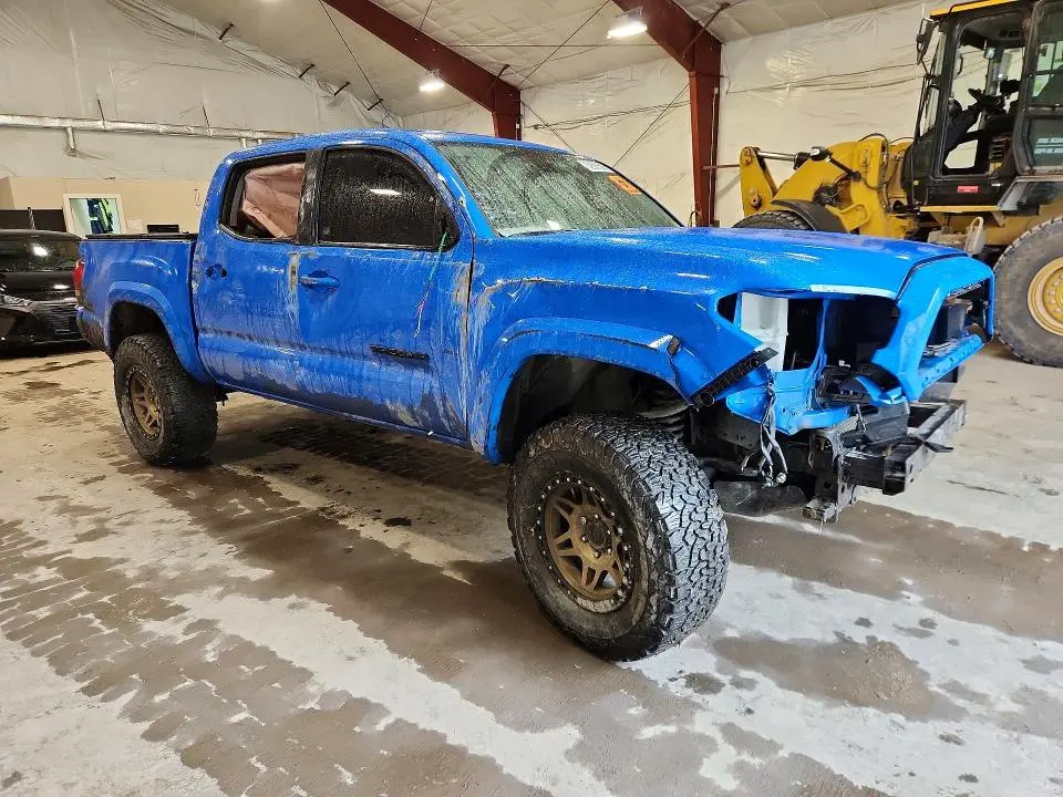 2021 TOYOTA TACOMA SR5 V6  