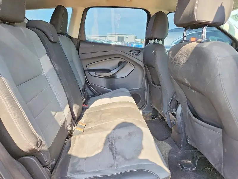 2017 FORD ESCAPE S  