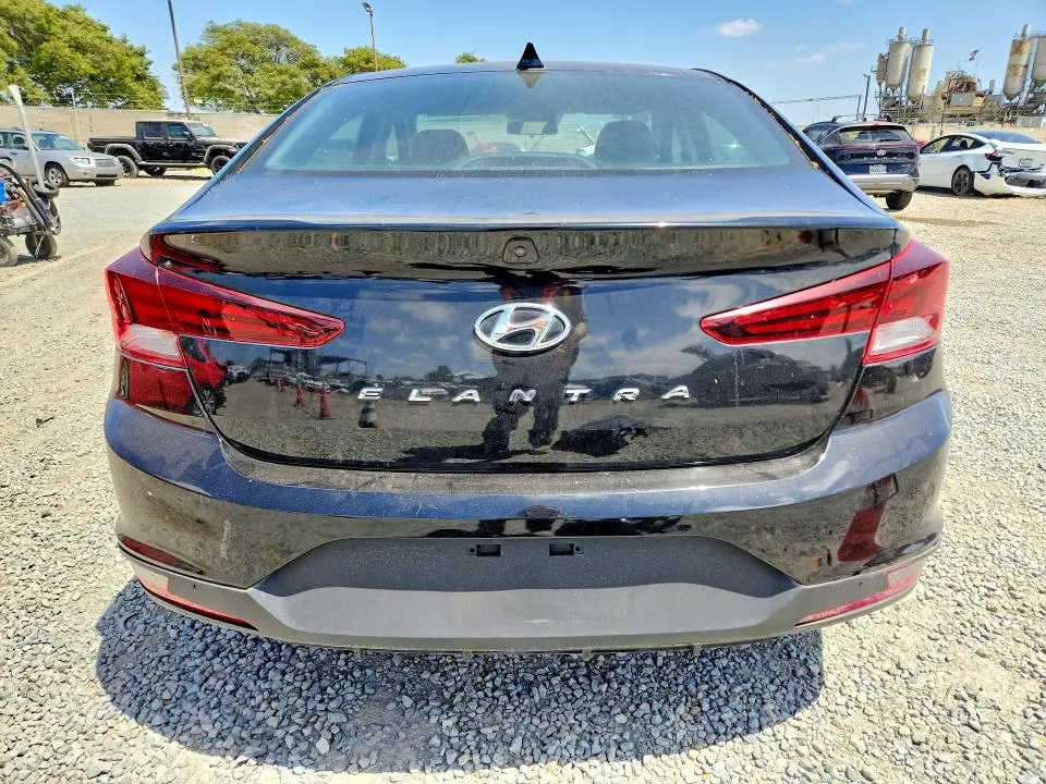 2019 HYUNDAI ELANTRA SEL  