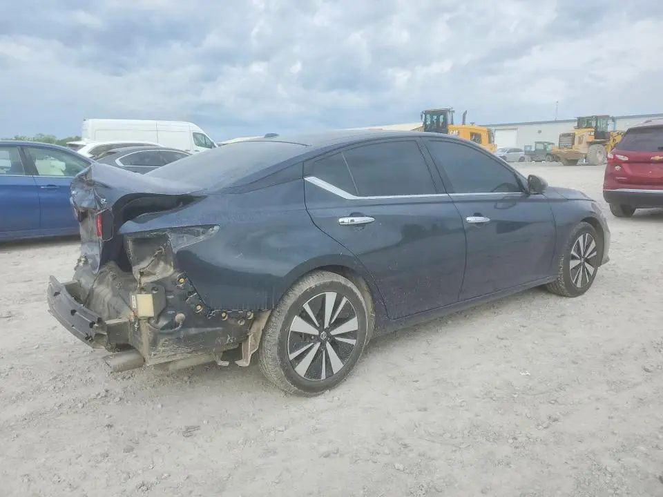 2020 NISSAN ALTIMA SL  