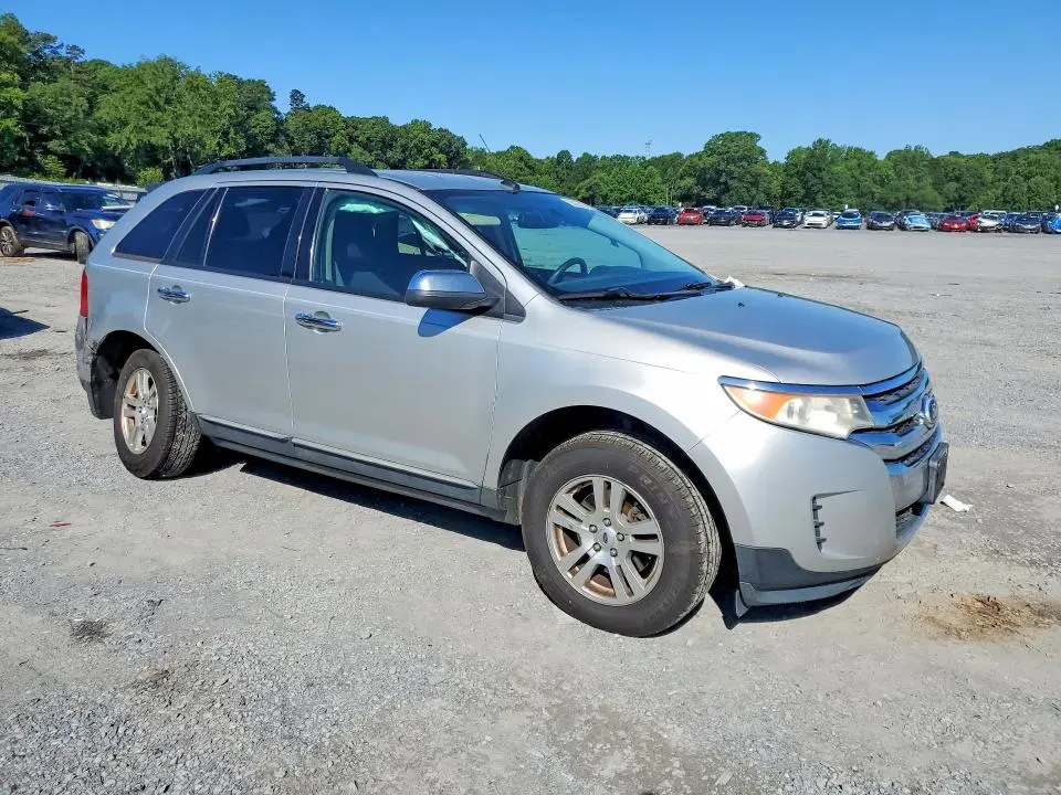 2011 FORD EDGE SE  