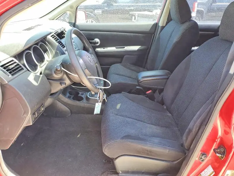 2011 NISSAN VERSA 1.8 S  