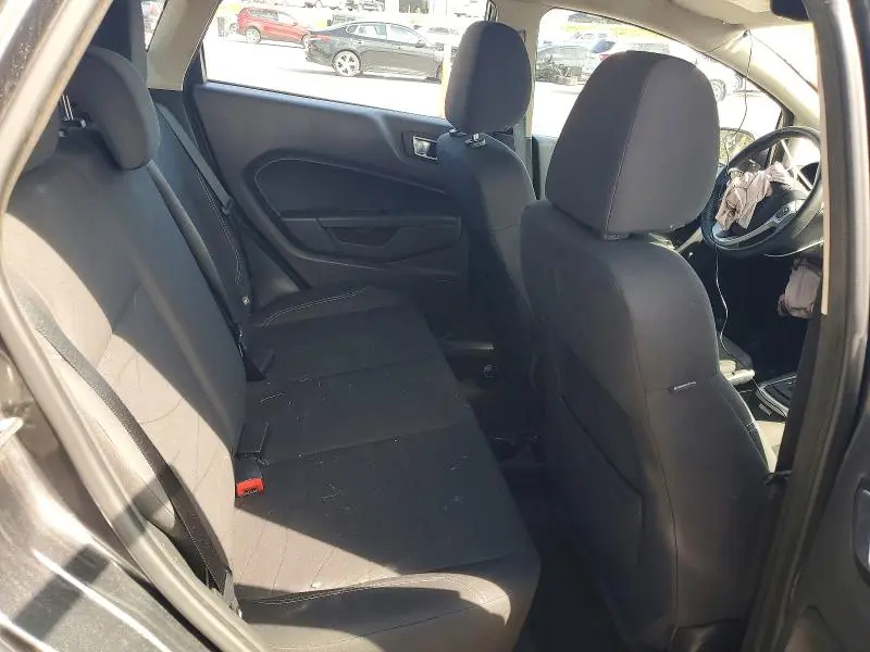 2015 FORD FIESTA SE  