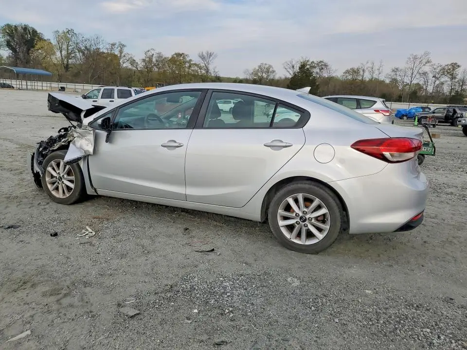 2017 KIA FORTE LX  