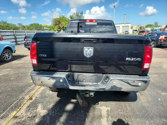 2016 RAM 1500 SLT  