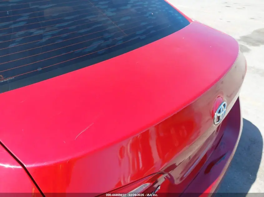 2015 TOYOTA COROLLA LE PLUS