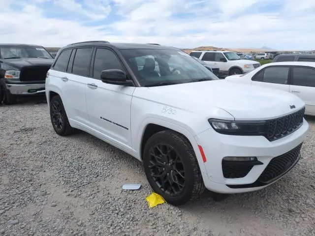 2025 JEEP GRAND CHEROKEE SUMMIT  