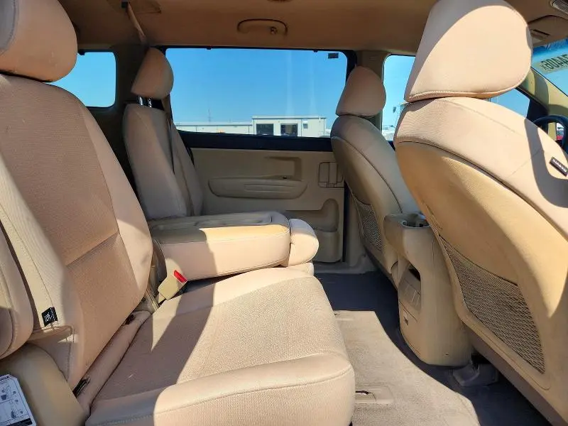 2016 KIA SEDONA LX  