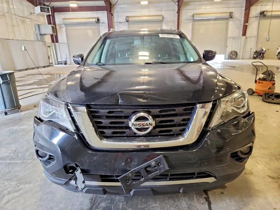 2017 NISSAN PATHFINDER SV  