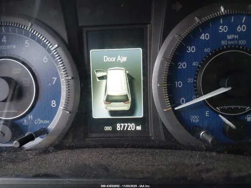 2015 TOYOTA SIENNA XLE 8 PASSENGER