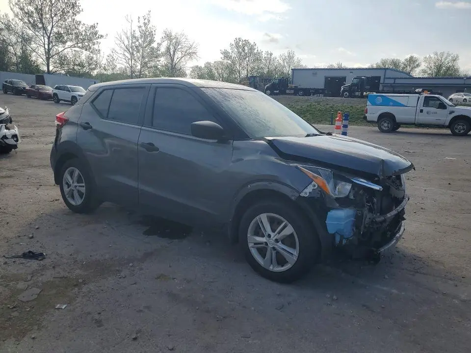 2020 NISSAN KICKS S  