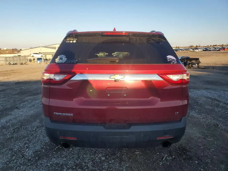 2020 CHEVROLET TRAVERSE LT  