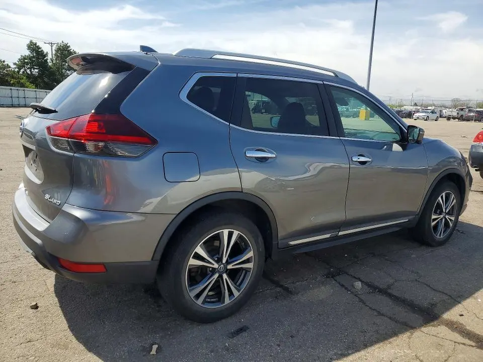 2018 NISSAN ROGUE SL  