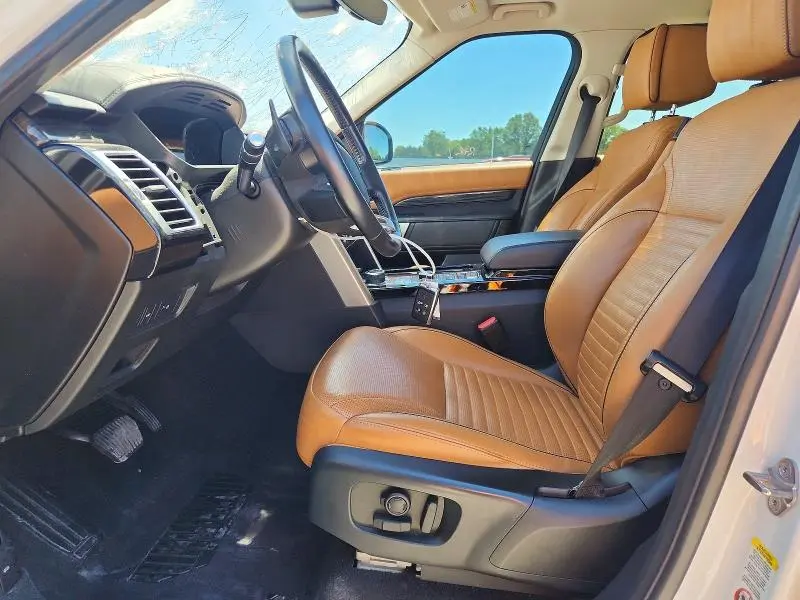 2019 LAND ROVER DISCOVERY HSE LUXURY  