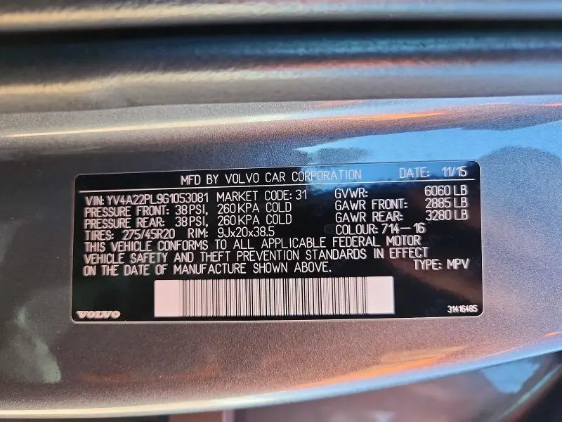 2016 VOLVO XC90 T6  