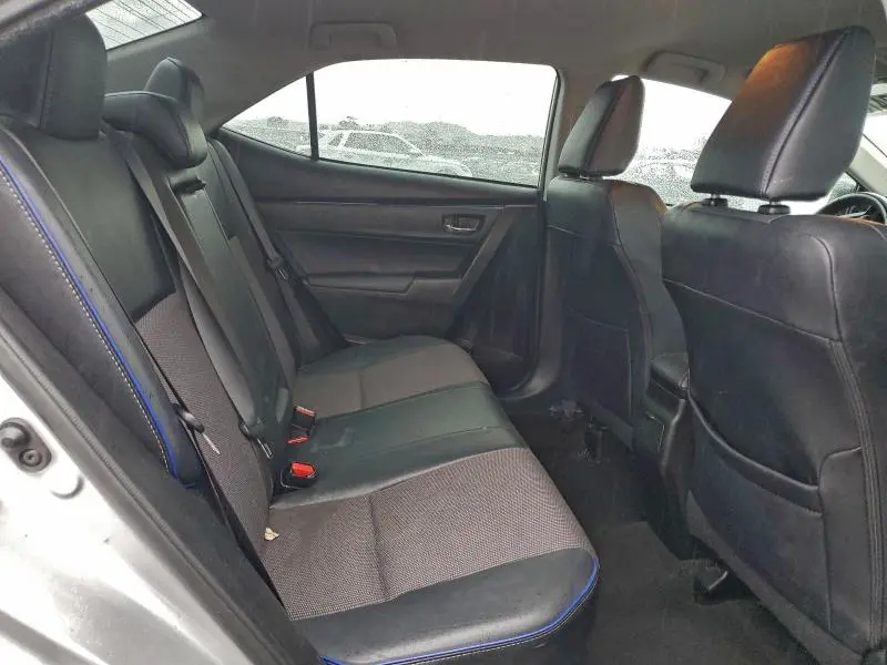 2017 TOYOTA COROLLA SE  