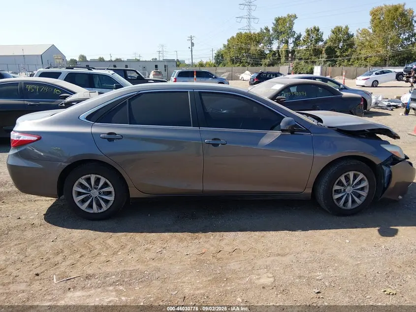 2016 TOYOTA CAMRY LE