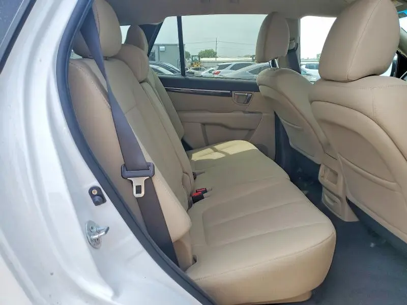 2011 HYUNDAI SANTA FE   