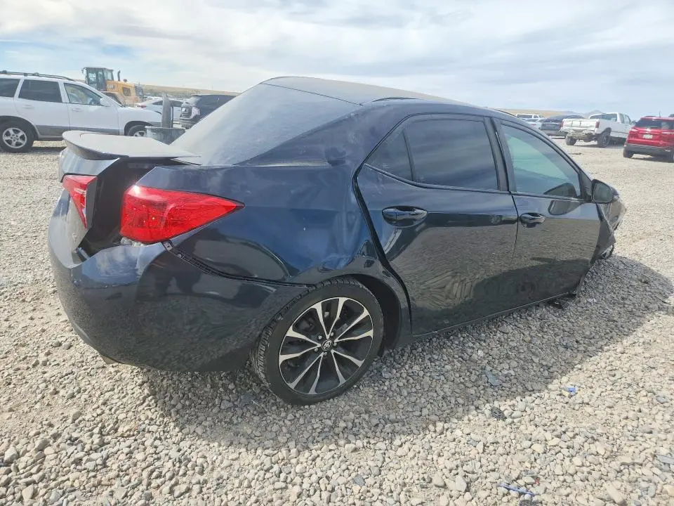 2018 TOYOTA COROLLA SE  
