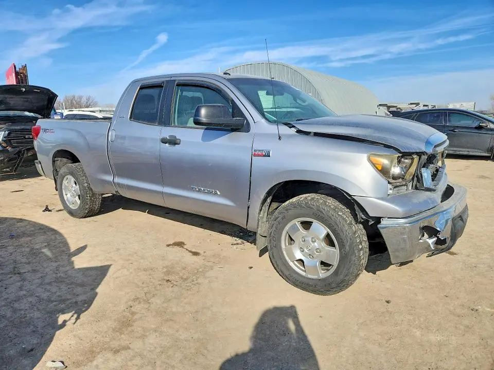2010 TOYOTA TUNDRA   
