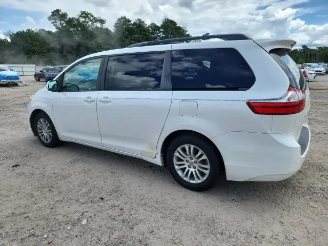 2015 TOYOTA SIENNA XLE  