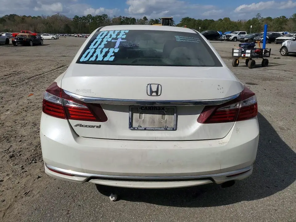 2016 HONDA ACCORD LX  