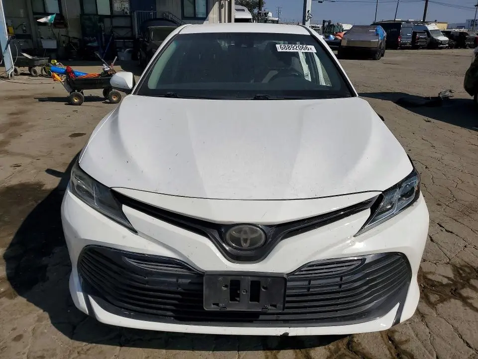2018 TOYOTA CAMRY LE  