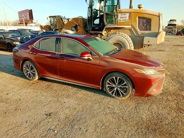 2018 TOYOTA CAMRY SE  
