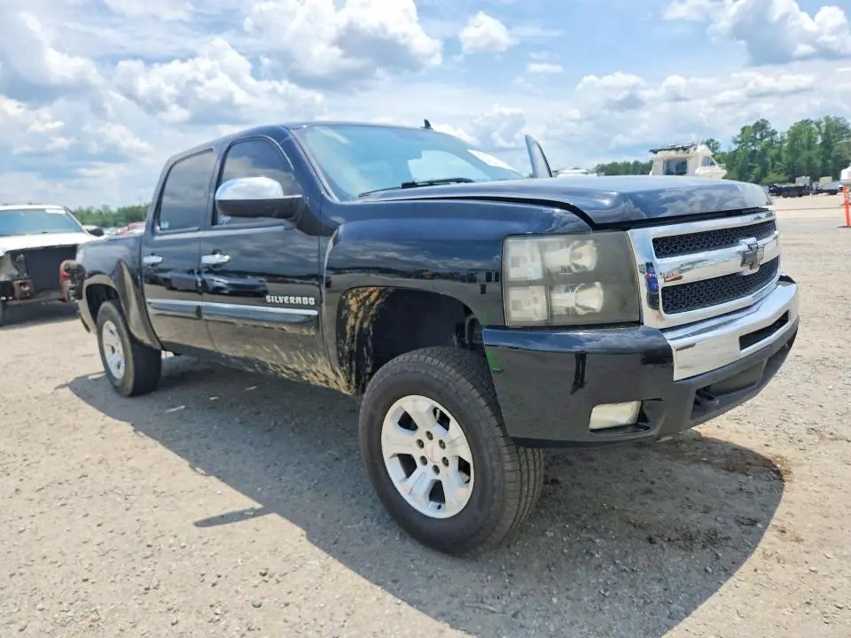 2011 CHEVROLET SILVERADO K1500 LT  