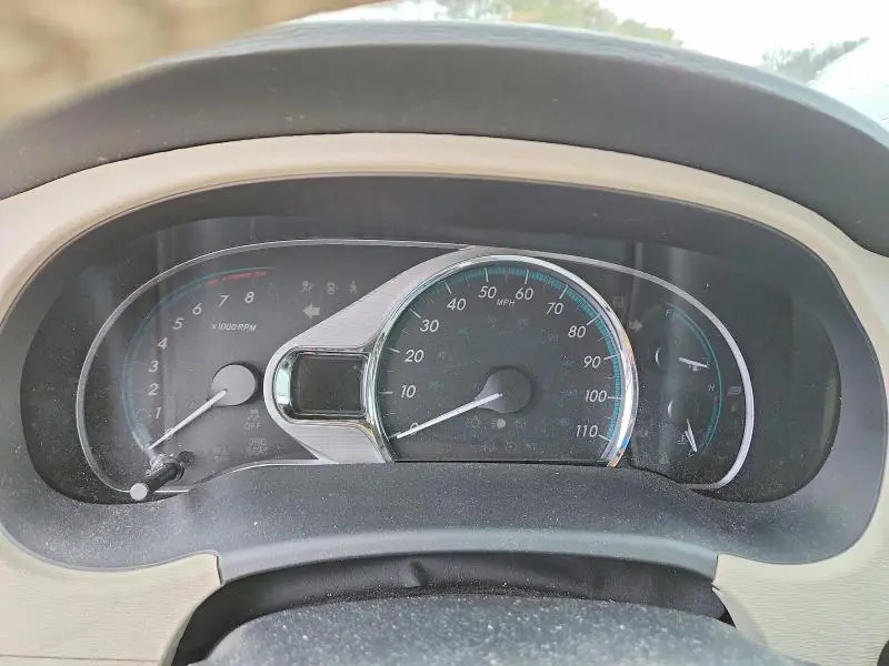 2011 TOYOTA SIENNA XLE 7-PASSENGER  