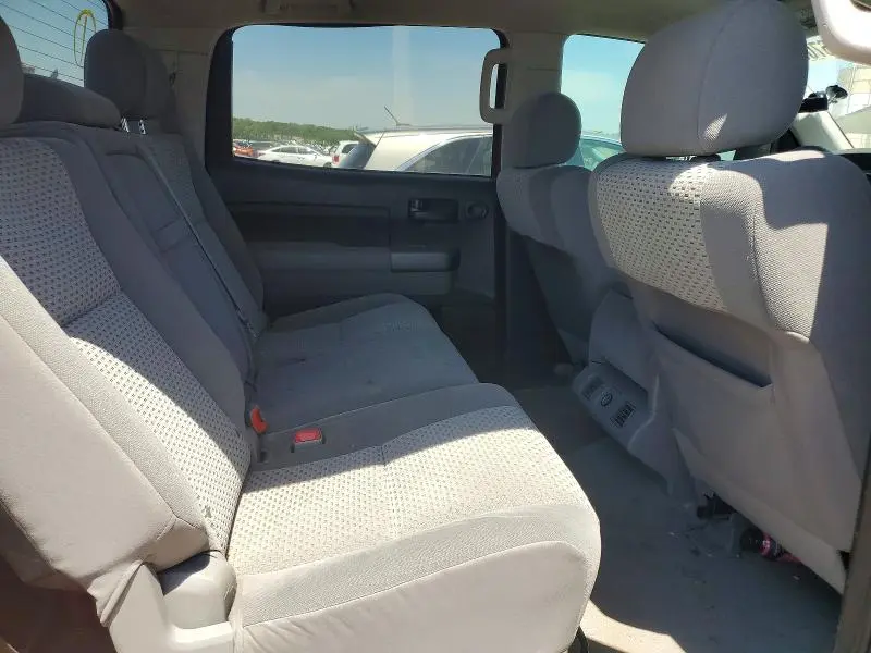 2011 TOYOTA TUNDRA CREWMAX SR5  