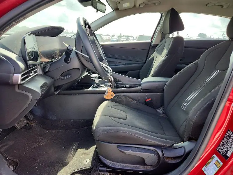 2023 HYUNDAI ELANTRA SEL  
