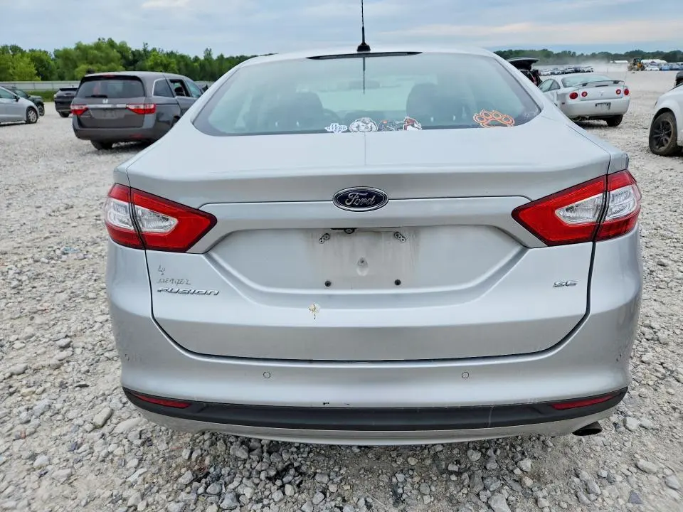2015 FORD FUSION SE  