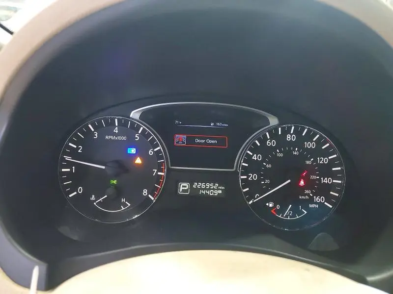 2015 NISS ALTIMA 2.5   