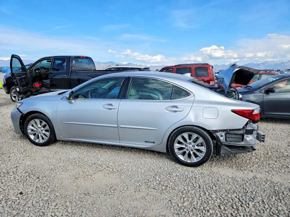 2015 LEXUS ES 300H  