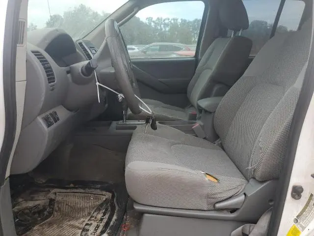2010 NISSAN FRONTIER CREW CAB SE  