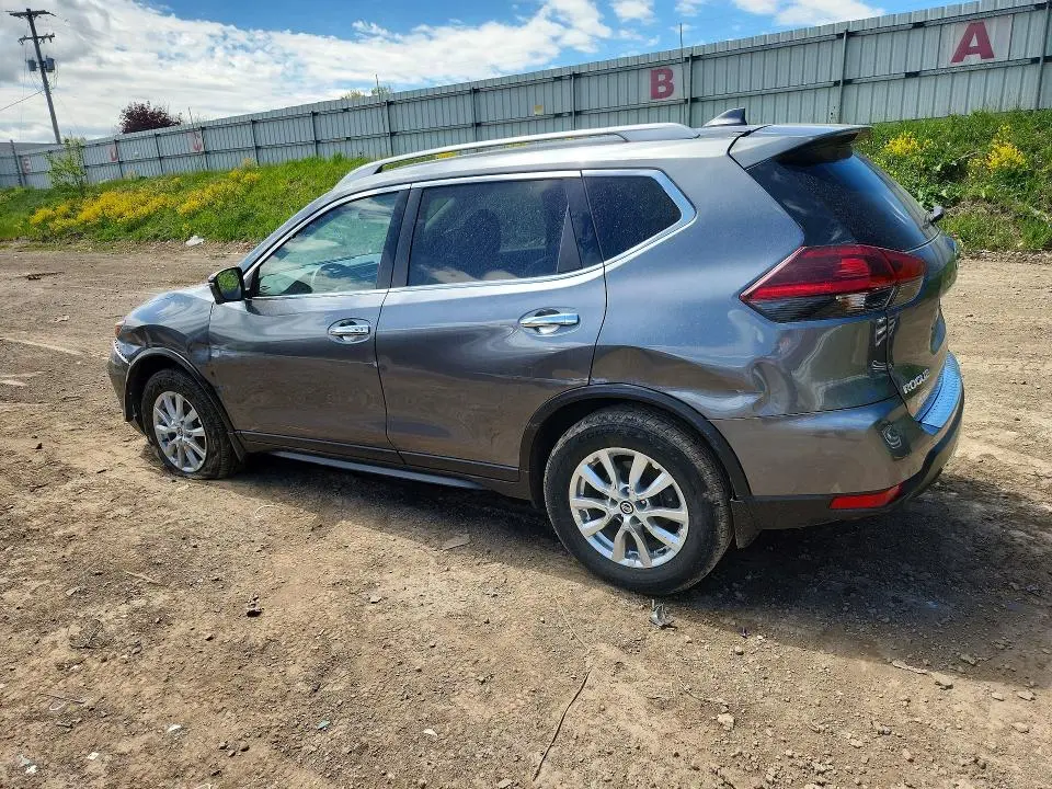 2018 NISSAN ROGUE SV  
