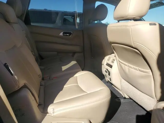 2019 NISSAN PATHFINDER S  