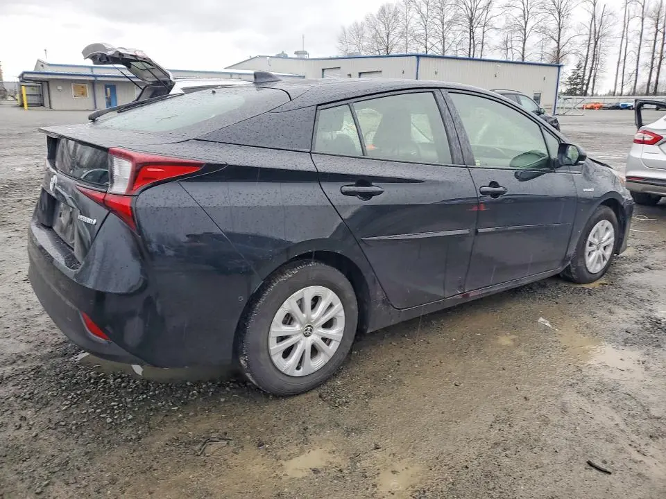 2022 TOYOTA PRIUS LE  