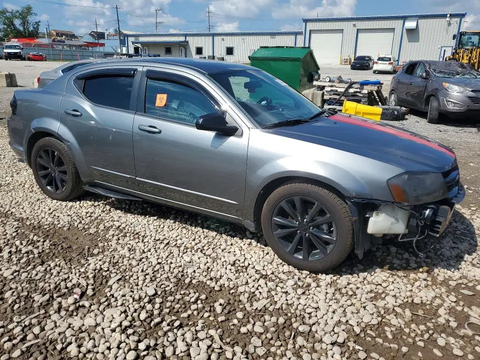 2013 DODGE AVENGER SE  