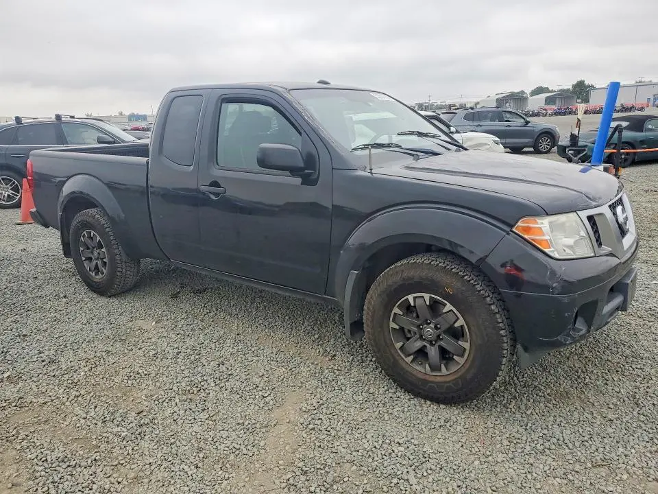 2018 NISSAN FRONTIER DESERT RUNNER  