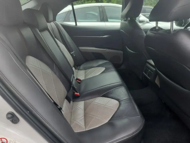 2018 TOYOTA CAMRY XLE V6  