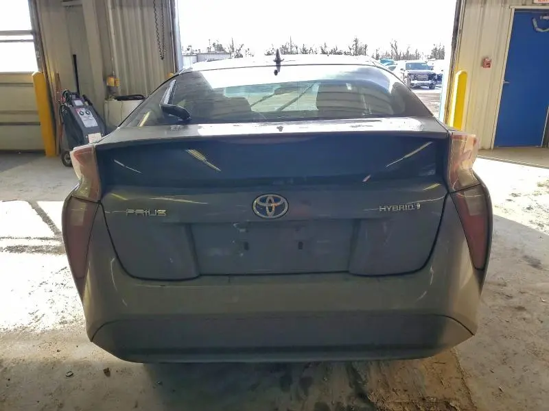 2017 TOYOTA PRIUS   