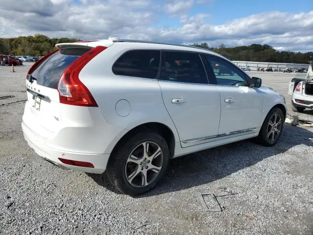 2015 VOLVO XC60 T6 PREMIER  
