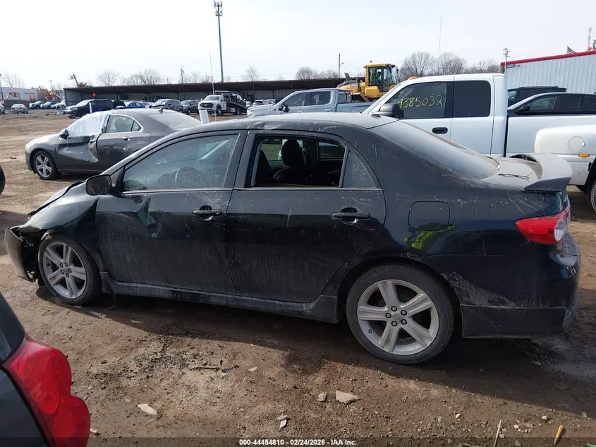 2013 TOYOTA COROLLA S