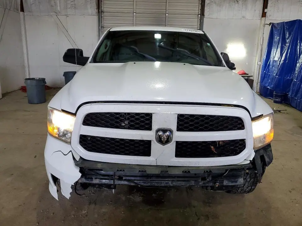 2013 RAM 1500 ST  